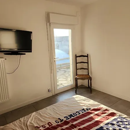 Le Bonheur Est Pres De La Cite De Carcassonne Homestay *