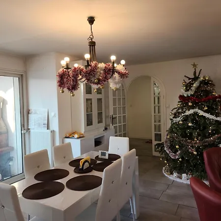 Homestay Le Bonheur Est Pres De La Cite De Carcassonne Cazilhac (Aude)